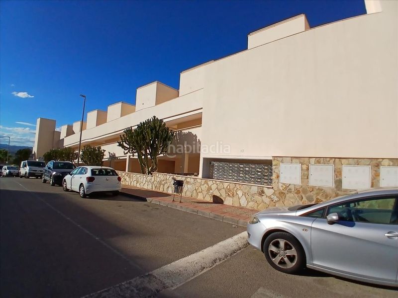 Foto 1100dd7a-b76d-40a7-8d40-32b3558ff425. Aparcament cotxe a playa de Garrucha Garrucha
