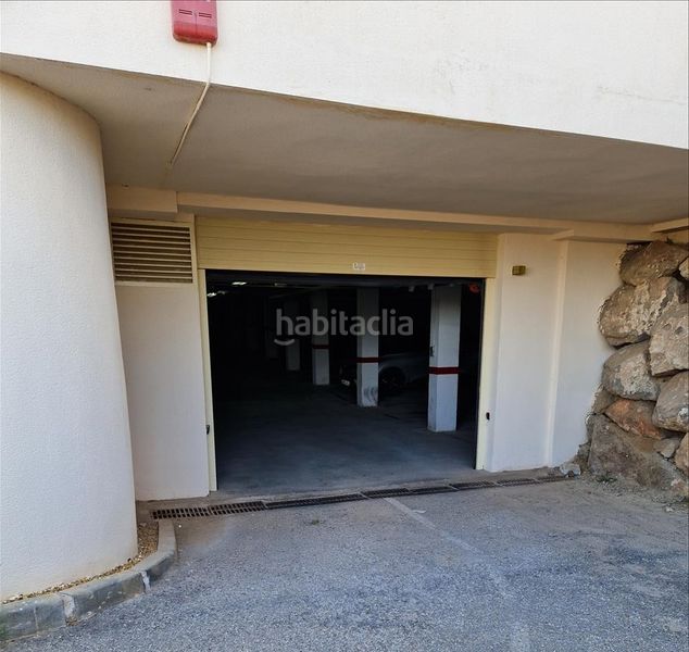 Foto f231cafe-f064-416e-842b-73f6f412f8b4. Aparcament cotxe a playa de Garrucha Garrucha