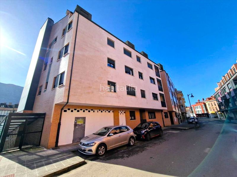 Foto ea59ee5e-08fe-4196-92c3-a800682a6a45. Aparcament cotxe a Posada-Barro Llanes