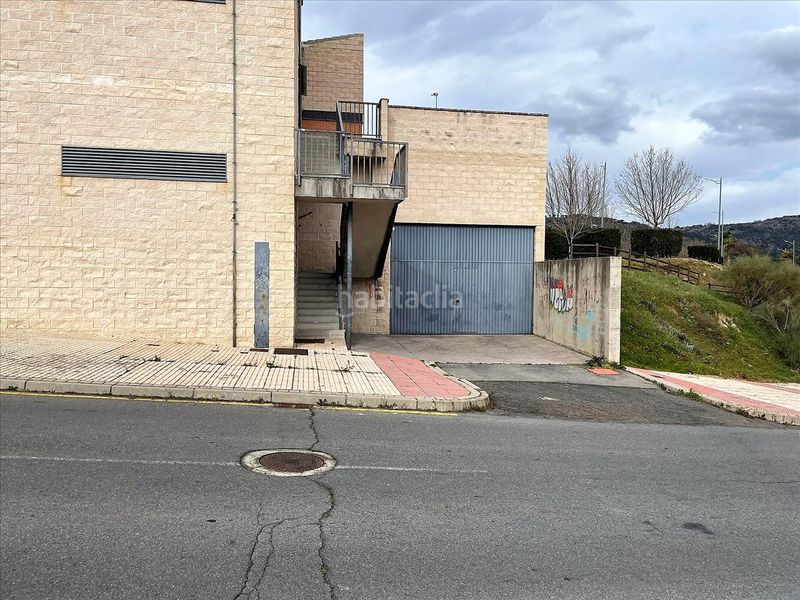Foto e8cdf825-a40b-4d86-82ba-04ddd93786ab. Aparcament cotxe a Zona Norte - Hospital - Urbanizaciones Plasencia
