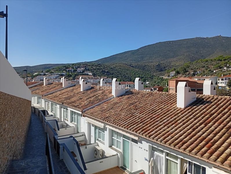 Foto 134a42f8-6d32-48be-bdb1-e3226dbe58d5. Duplex con parcheggio in Cadaqués