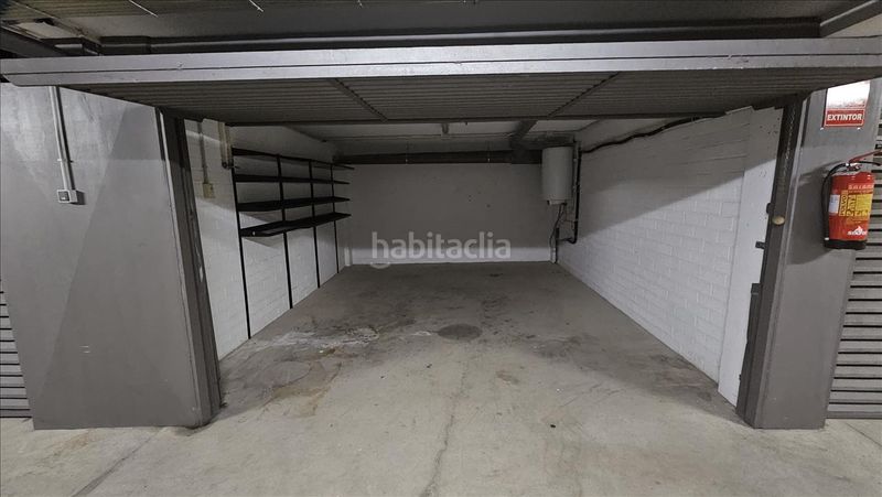 Foto 9dbaf98c-1e72-42c9-bb51-f78e66ff39c7. Duplex avec parking dans Cadaqués