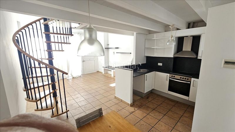 Foto bc452f71-9fc0-41ba-b30c-c40b76535ea4. Duplex avec parking dans Cadaqués