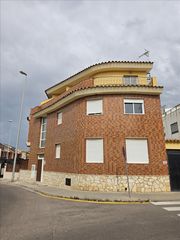 Casa adosada  Enric valor