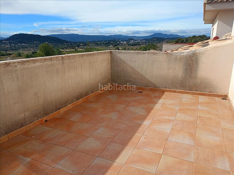 Foto 06b74b64-7e09-4b53-973f-b7b72d4bc6ad. Xalet amb aparcament a Monserrat