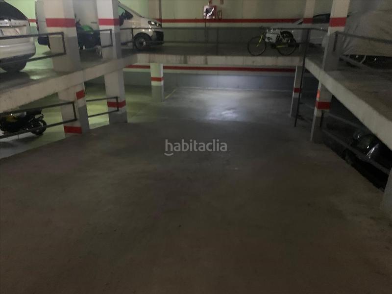 Foto 1a59d8b3-3817-43d5-b90a-ca649c7d756f. Parking coche en Universidad Ávila