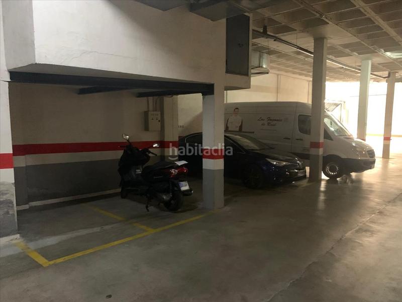 Foto 8c293d3a-3f8c-4f93-8c5f-cdb6dc793981. Parking coche en Universidad Ávila