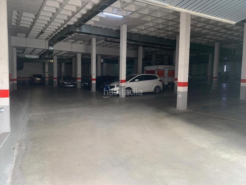 Foto bcf84e8f-51cb-4d2d-8531-6e815c26d1f3. Parking coche en Universidad Ávila