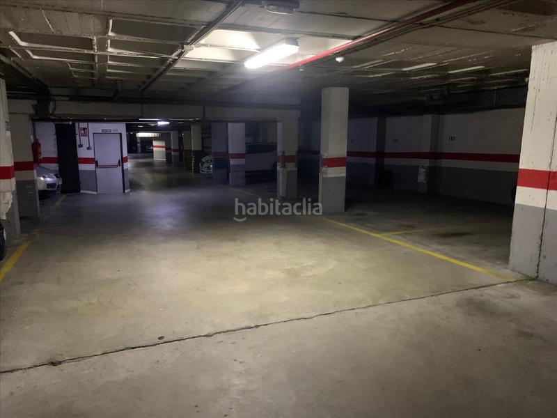 Foto f7f6c5fc-9a3e-4028-8bd1-c2fbc5233795. Parking coche en Universidad Ávila