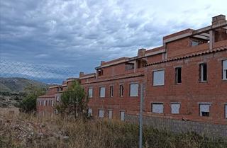 Terreny residencial  Crevaeta