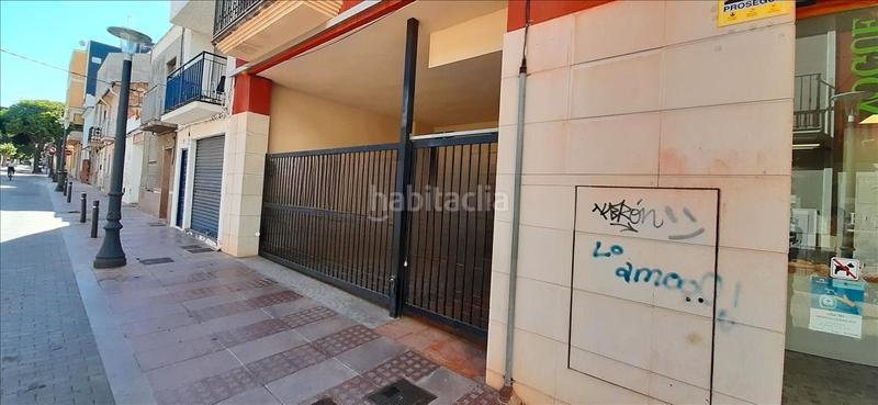 Foto 764f5ce0-c80f-478a-ba60-5daa62753f79. Parking voiture dans Pueblo Benicasim / Benicàssim