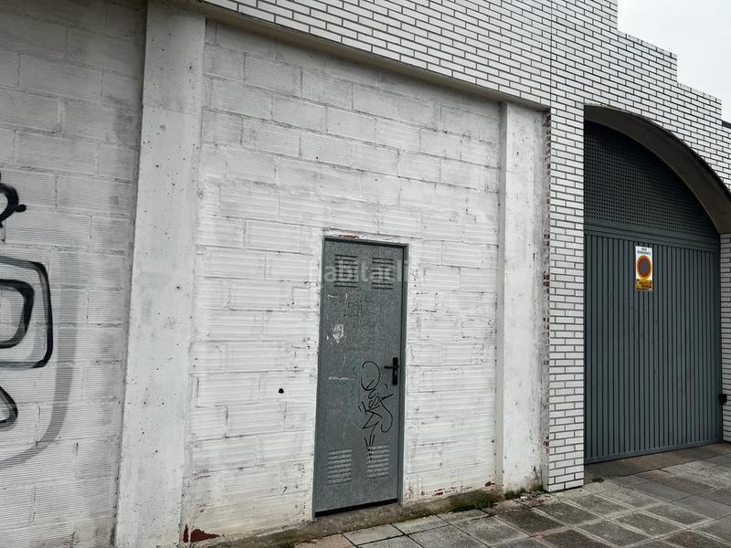 Foto d8f7b3e5-5c76-4a1b-86b8-38e9a885b73f. Local comercial a Centro Ponferrada