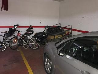 Parking coche en Beniel
