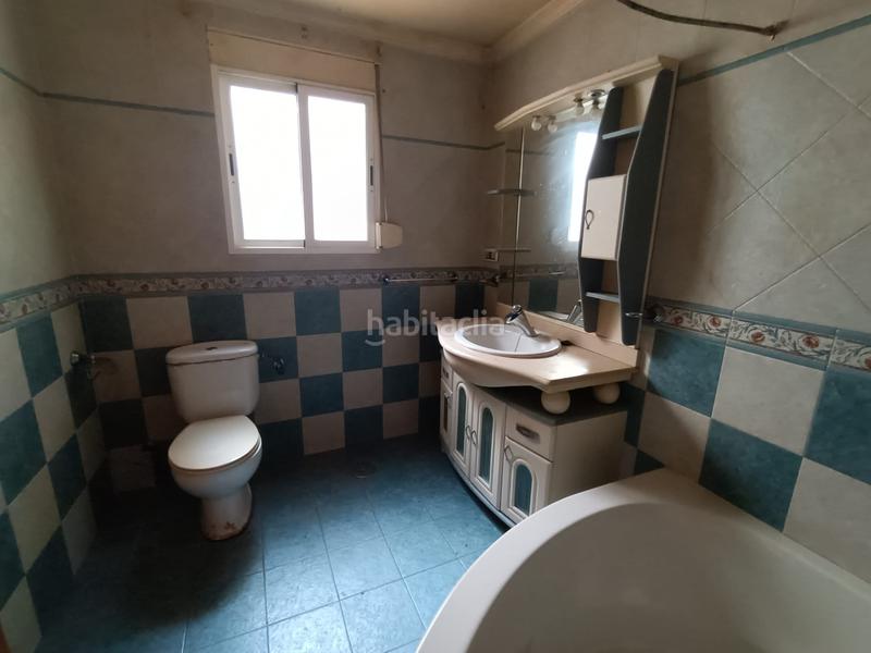 Foto bdb24dd0-35c7-40cc-bd89-2d60aced1851. Casa adossada a Pinos Puente