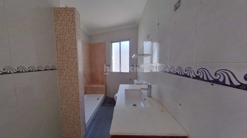 Foto b42b3868-4ba0-4402-bc7e-3e145494b327. Pis a San José-San Bernardo Línea de la Concepción (La)