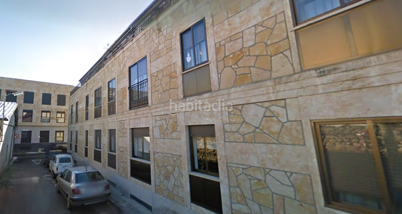 Foto 93eeb3e2-ef41-46a5-82d8-409f0cbb9965. Parking coche en Villamayor
