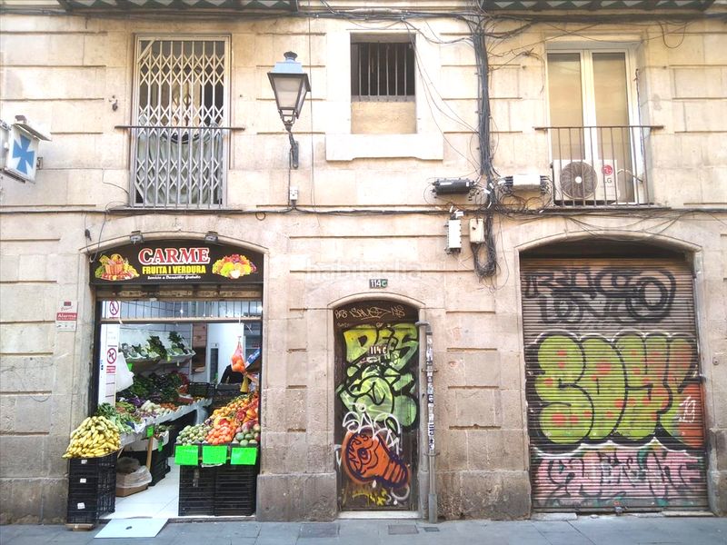 Foto 7ed69491-3053-4f65-991b-c7d78f286f0e. Pis a Raval Barcelona
