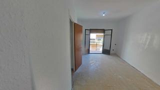 Etagenwohnung in Instituts-Universitat