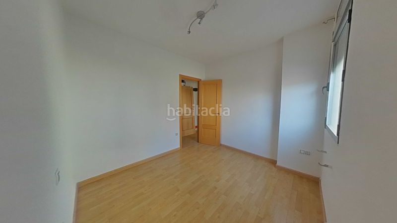 Foto b9663a0c-2528-449a-874e-780d0b7b42da. Piso en Malagón