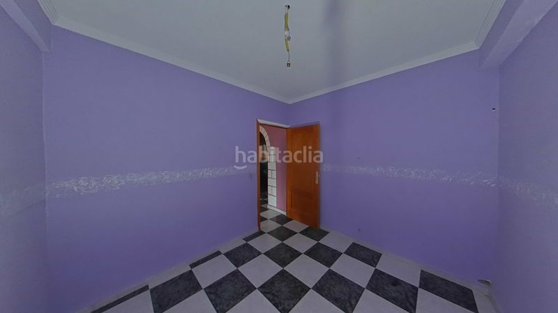 Foto 10cc20eb-66c6-486c-8719-c8a83f620335. Casa adossada a Este Mérida