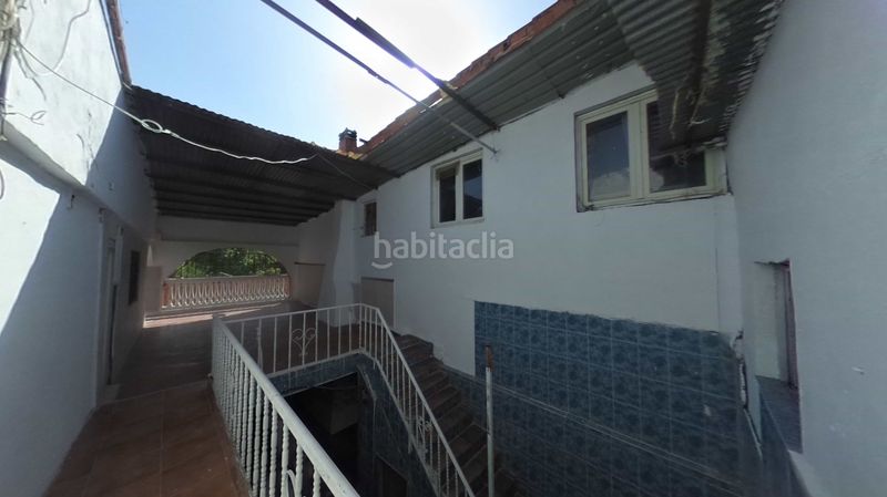 Foto 280c6e9a-56c1-4069-b4fd-fccd5d00e5ef. Casa adossada a Este Mérida