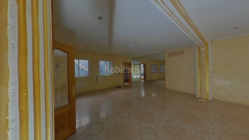 Foto 2c2a1390-1f54-40c8-b0dc-409da7f47738. Casa adossada a Este Mérida