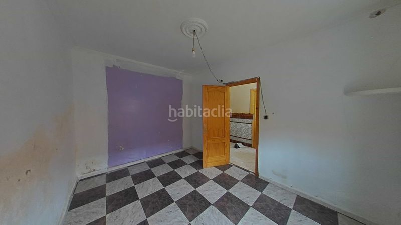 Foto 5d42620e-619e-4d01-be85-f2fae5a27b51. Casa adossada a Este Mérida