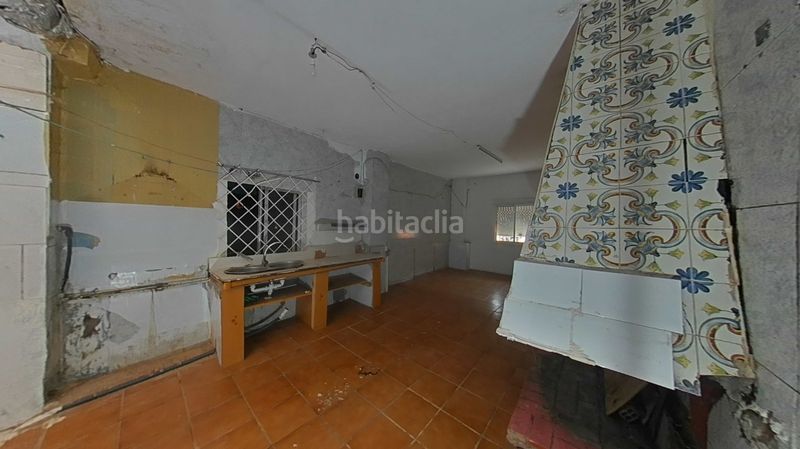 Foto ad1d75ce-c647-4b98-9e11-f26171f7eb12. Casa adossada a Este Mérida