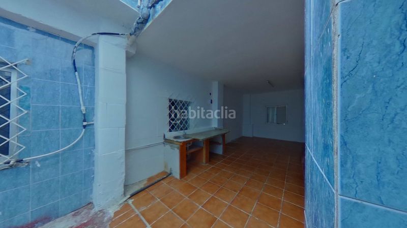 Foto c6993ccf-0af9-471c-98bc-97ebaf8c6647. Casa adossada a Este Mérida