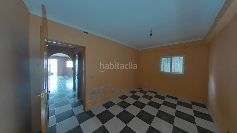 Foto c789c173-5599-40ab-94f9-1f63024f963e. Casa adossada a Este Mérida