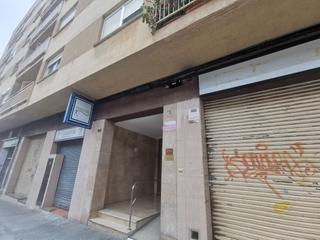 Local commercial  Xavier gambus