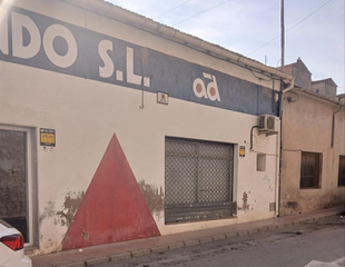 Nau industrial a Monòver