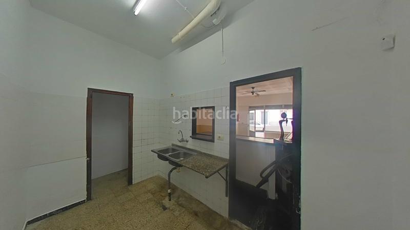 Foto c300a4af-dda1-4ac9-9a5f-e970105b5a1c. Local comercial en Porta Nova Ferrol