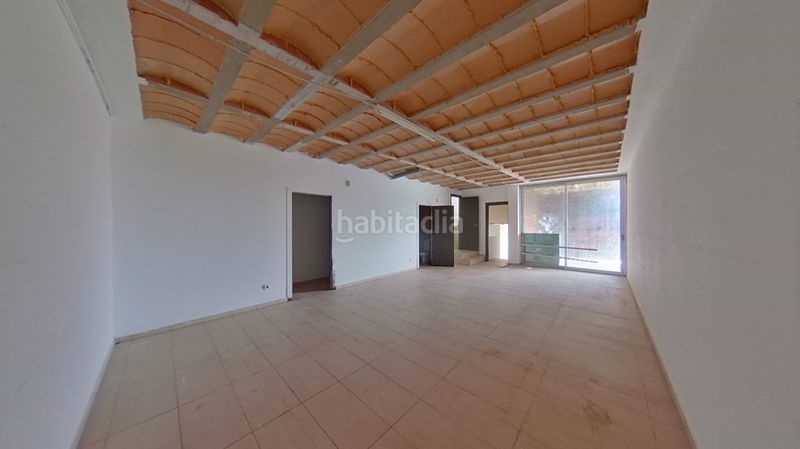 Foto 6c718769-8f19-4c64-bd55-b8443ecec432. Casa amb piscina a Canovelles