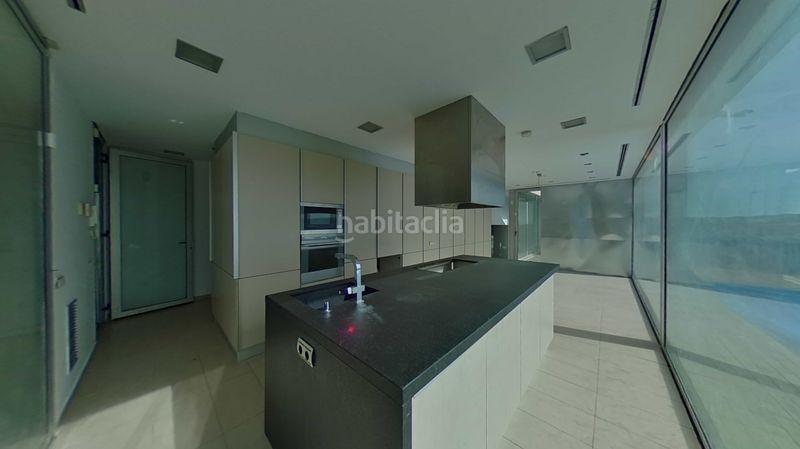 Foto 9079d1ff-fa2a-4f85-a55c-c0be002c929c. Casa amb piscina a Canovelles