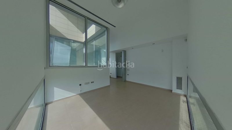 Foto 9f4eb3fa-5ce2-4e4f-be4f-4d4fe9be8412. Casa amb piscina a Canovelles