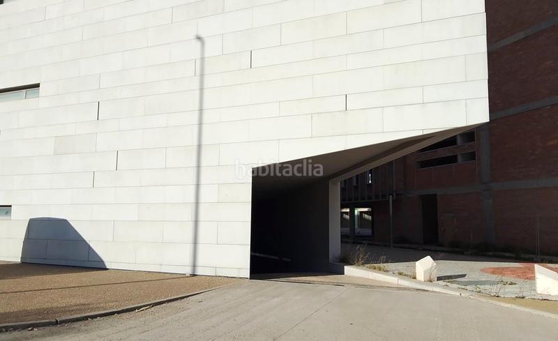 Foto 06a32843-3c22-4eb7-8f48-cdd2c2103f0b. Autoparkplatz in Garrapinillos Zaragoza