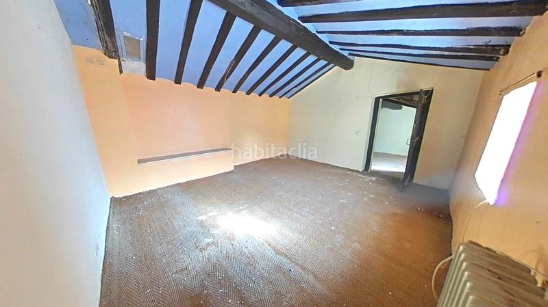 Foto ae392474-bc15-48d0-bcef-cf7938379a32. Semi detached house with heating in Galar