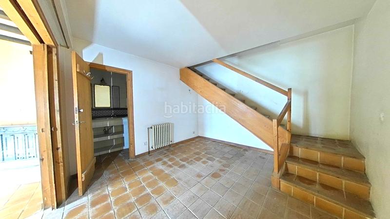 Foto ae3a231b-9df3-4510-8138-b3b35dae4064. Semi detached house with heating in Galar