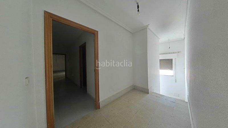 Foto 0a616af0-c65e-4c83-8b55-be0c365df53d. Local comercial a Algemesí