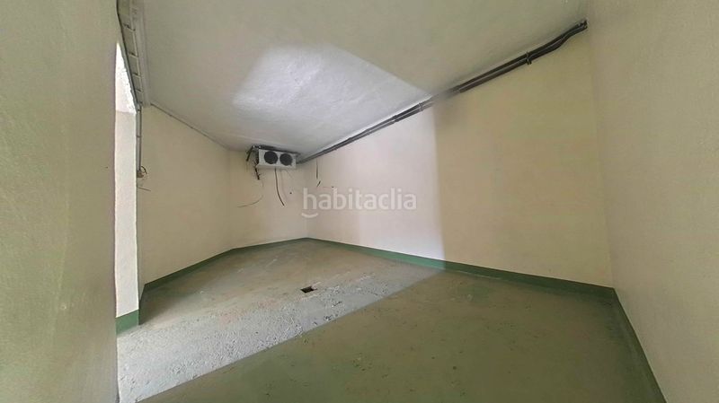 Foto 3bc7762d-d60e-4384-b62b-4ca7e94b6fca. Local comercial a Algemesí