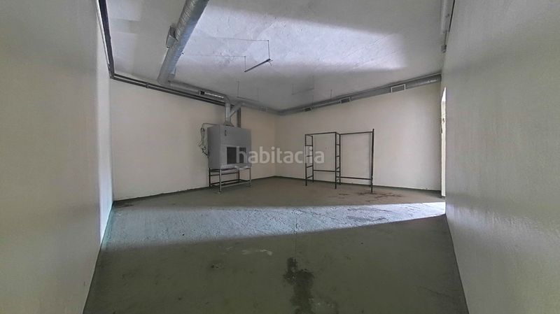 Foto 40a60883-3138-47c5-b5f1-cd63050fd3b1. Local comercial a Algemesí