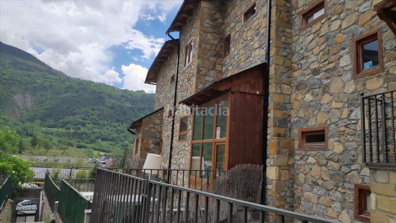 Foto f13199c8-a77e-4707-9e2c-ca68631aa046. Casa adossada a Benasque
