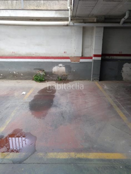 Foto ded5ce4d-a8a9-409e-a90a-f26208803d6a. Car parking in Sant Vicenç dels Horts
