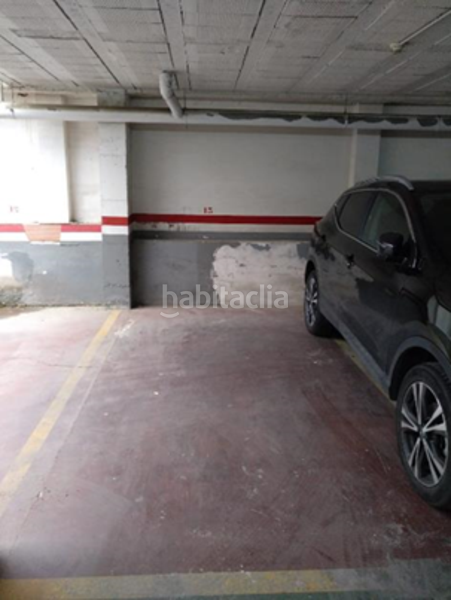 Foto 249bf58b-2739-4664-9d48-ef6b7c652b98. Parking voiture dans Sant Vicenç dels Horts