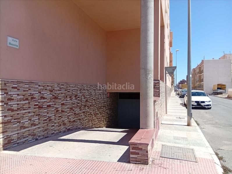 Foto 5e7a1bf8-f9eb-4a5c-83de-fe380edcb4f8. Car parking in Las Cabañuelas Vícar