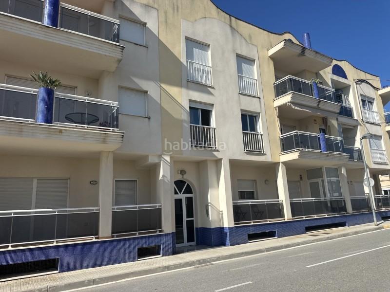 Foto c97ba14d-d7a8-4b3a-a0b8-90e97ca1fbe3. Car parking in Sant Jaume d´Enveja