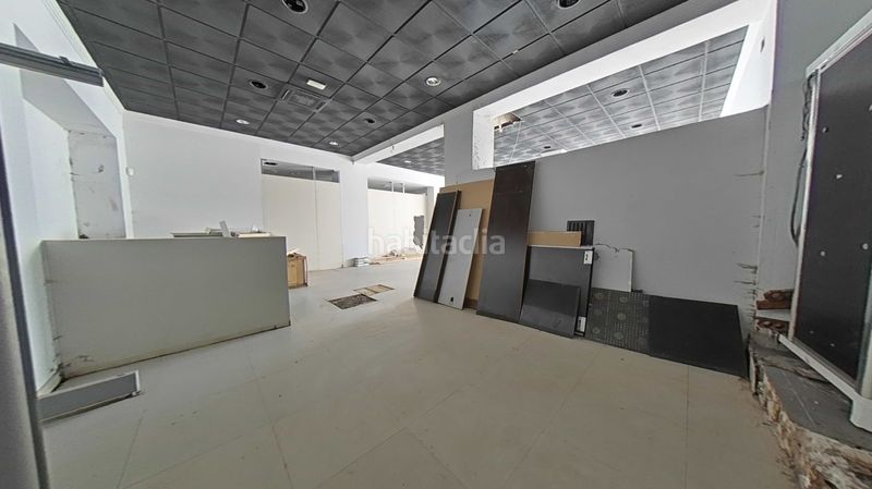 Foto 13ebee0b-013a-4f6d-a4ba-406cf072f654. Local comercial a Centro Elda