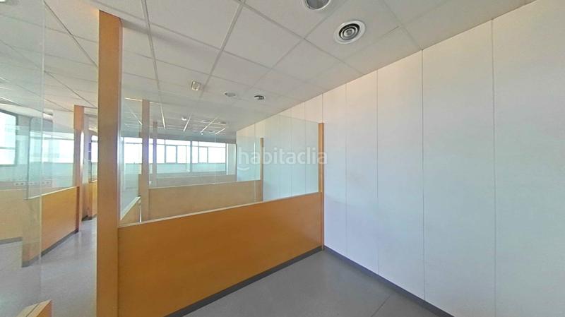 Foto 0aa89c64-df84-4a0c-b113-9251f05a9283. Local comercial en Can Borrell Mollet del Vallès