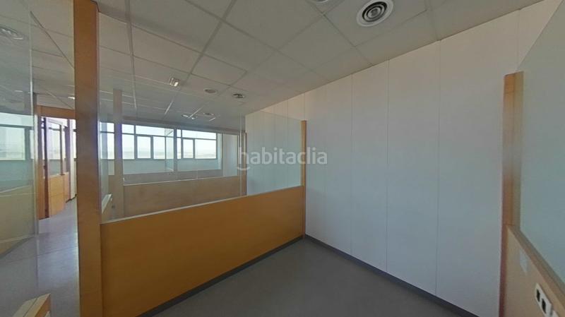Foto b5e49c8d-0d12-453c-ae13-057cdcb6badb. Local comercial en Can Borrell Mollet del Vallès